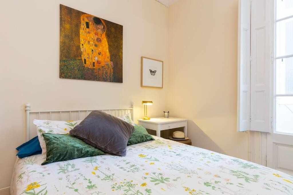 Cal Mateu 11 Huespedes Sagrada Familia Apartment Barcelona Bagian luar foto