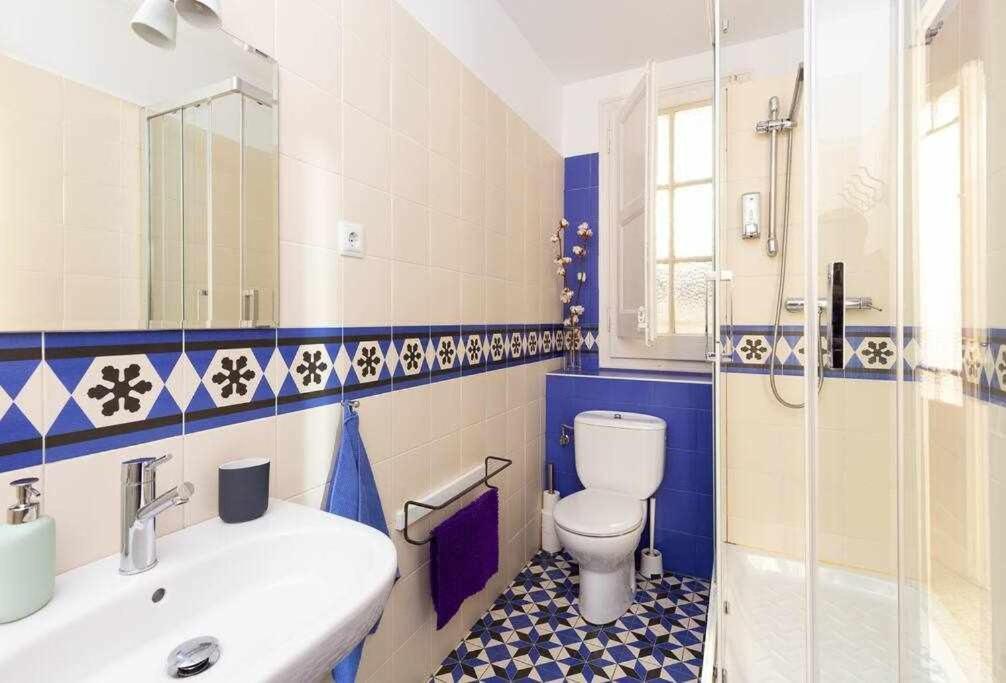 Cal Mateu 11 Huespedes Sagrada Familia Apartment Barcelona Bagian luar foto