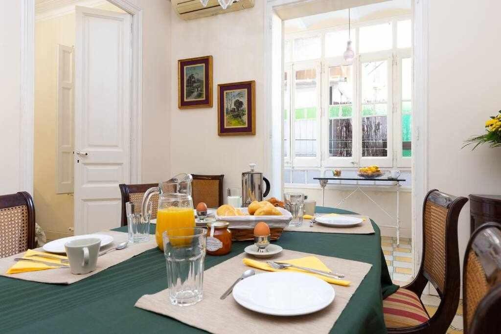 Cal Mateu 11 Huespedes Sagrada Familia Apartment Barcelona Bagian luar foto