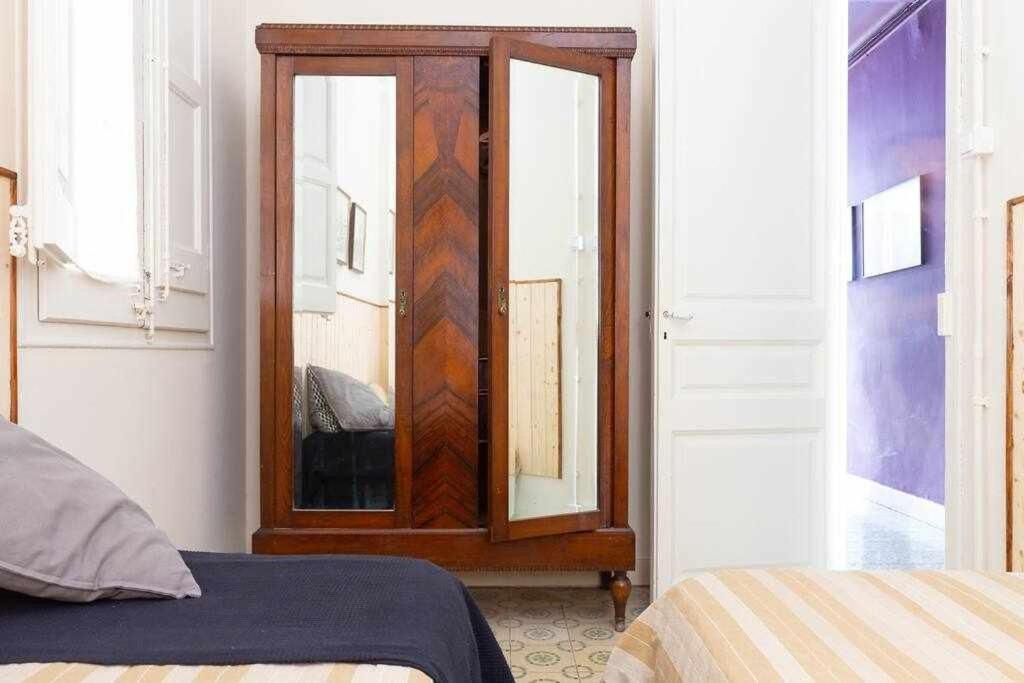 Cal Mateu 11 Huespedes Sagrada Familia Apartment Barcelona Bagian luar foto